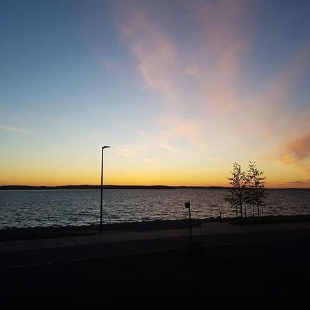 Upea Kaksio Naesijaerven Rannalla Tampere Esterno foto