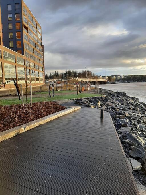 Upea Kaksio Naesijaerven Rannalla Tampere Esterno foto